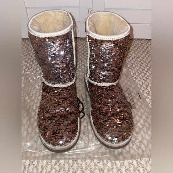 Champagne Sparkle Sequin Uggs - Picture 1 of 5
